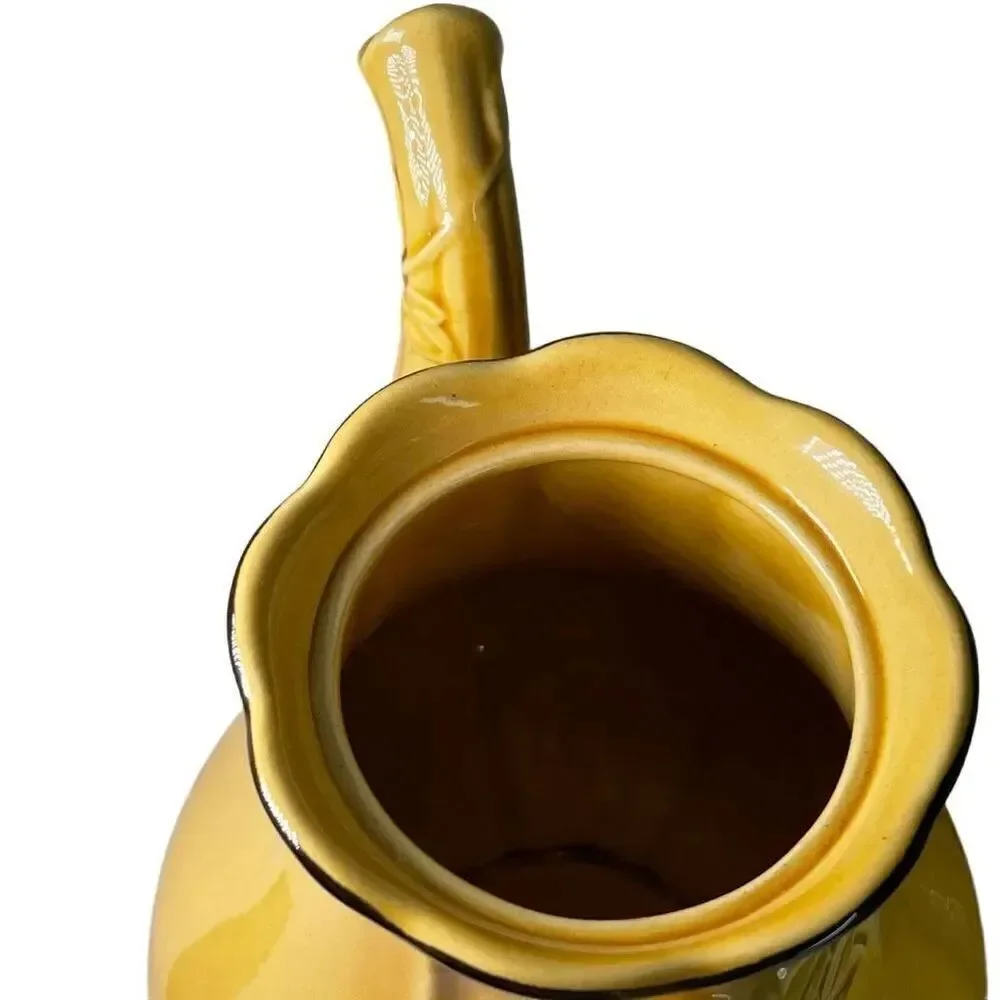 Vintage Metlox Poppytrail Vernon “La Mancha Gold” coffee/tea pot .